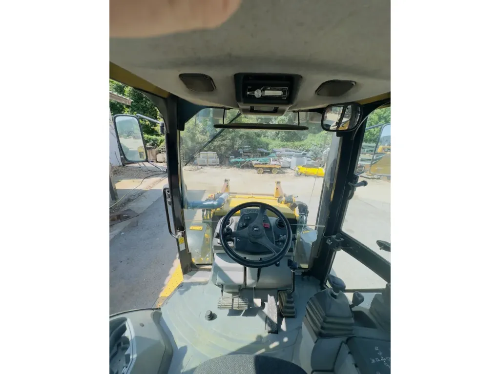 CATERPILLAR 428F - Paleggiatrice caricatrice - 2015 - immagine 12