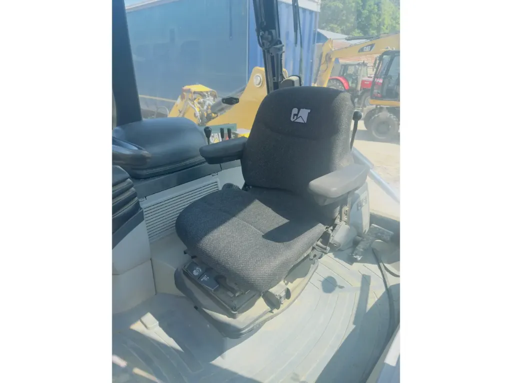 CATERPILLAR 428F - Paleggiatrice caricatrice - 2015 - immagine 11