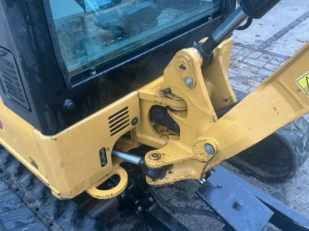 Mini escavatore Caterpillar 301.8 2021 - immagine 9
