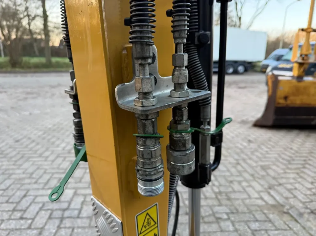 Mini escavatore Caterpillar 301.8 2021 - immagine 6