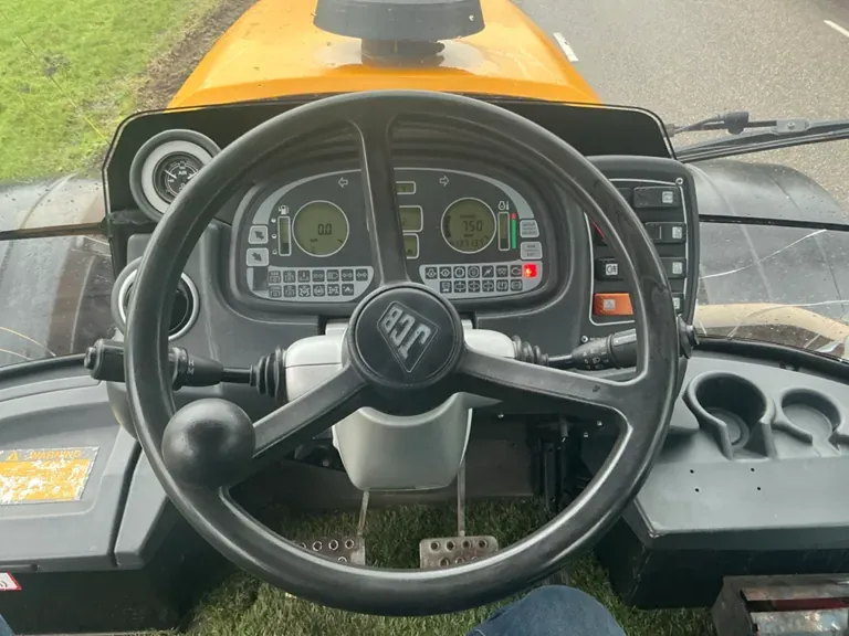 Trattore agricolo JCB 3230 Fastrac 2007 - immagine 8