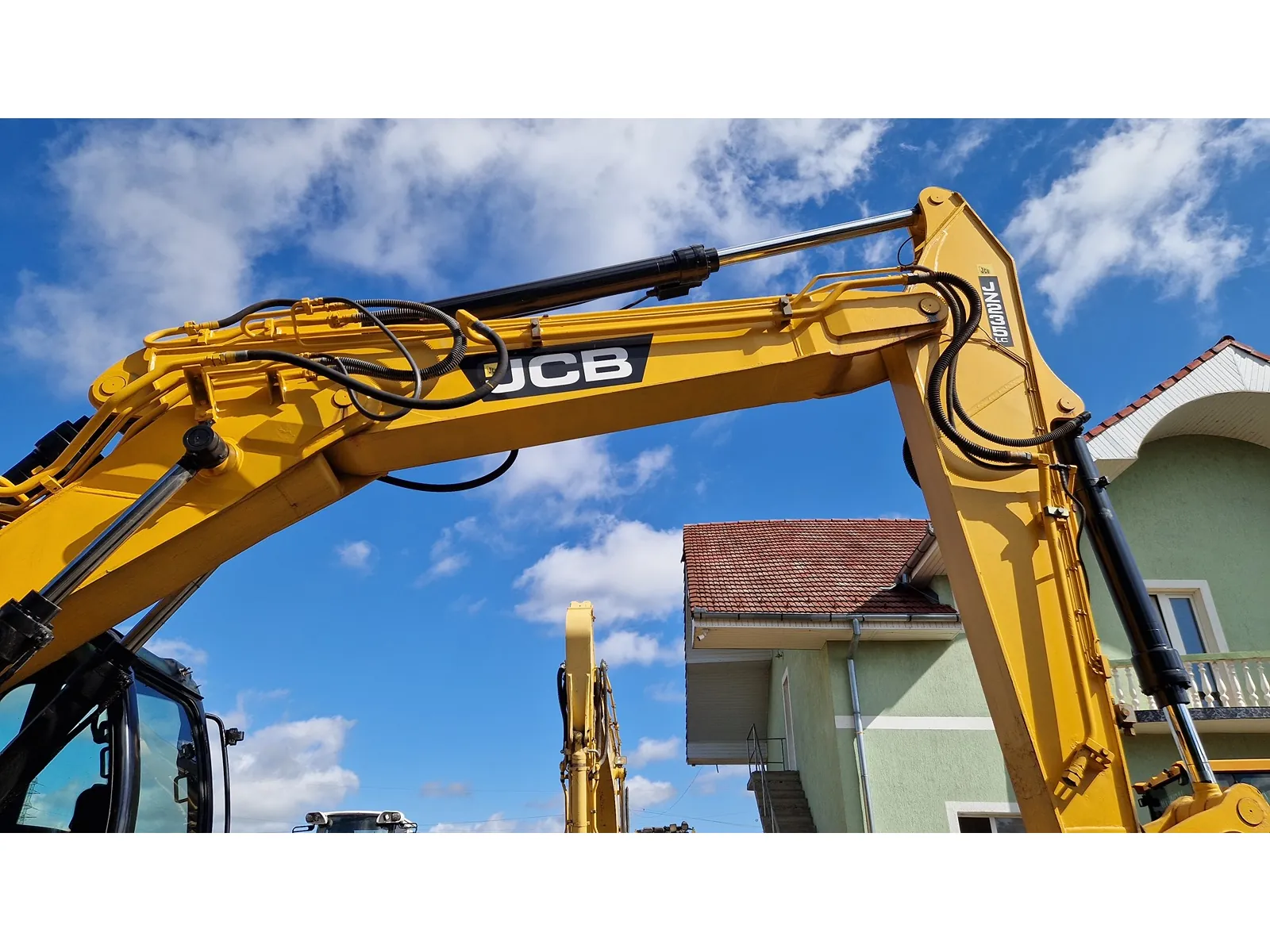 Escavatore cingolato JCB JZ235LC 2014 - immagine 19