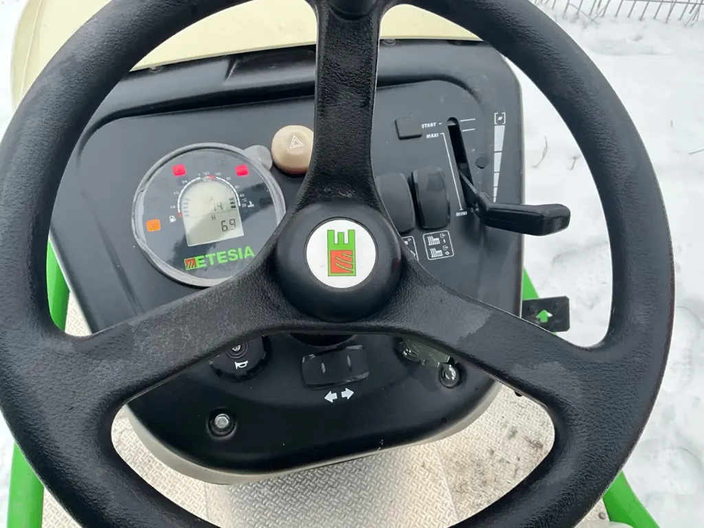 2023 Etesia BPHPX2 4x4 Trattore tagliaerba - immagine 11