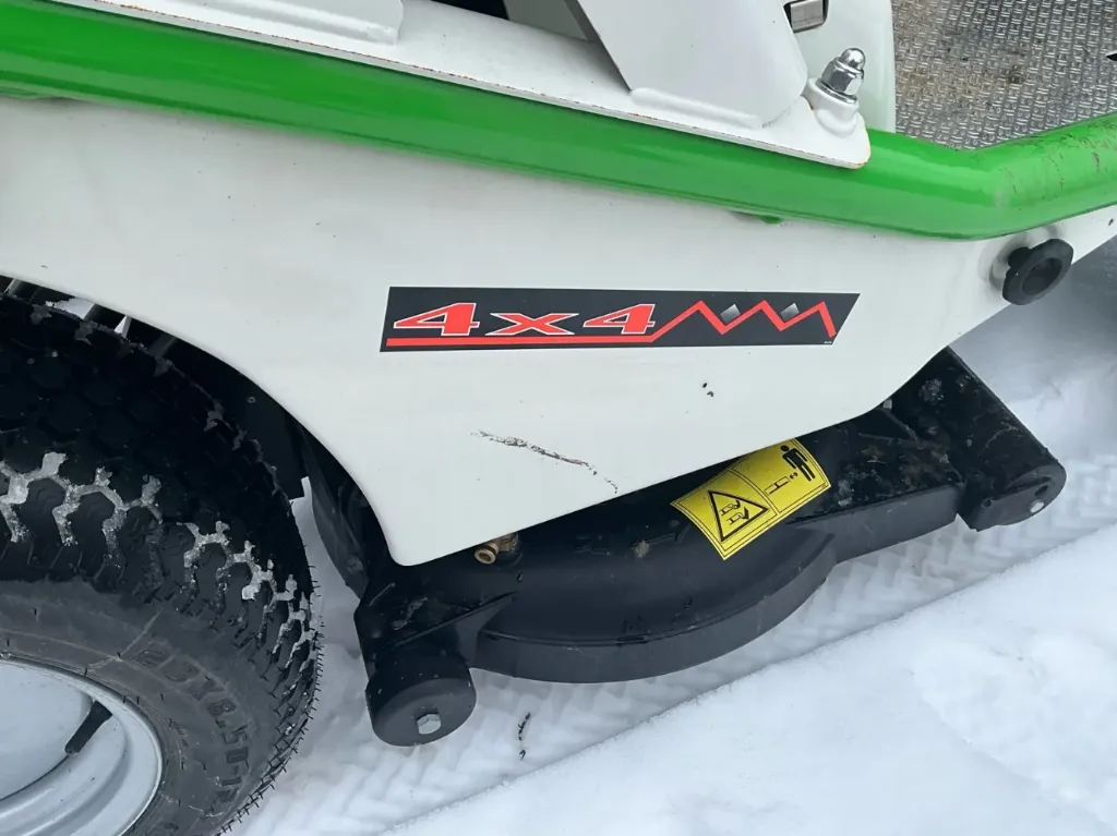 2023 Etesia BPHPX2 4x4 Trattore tagliaerba - immagine 19