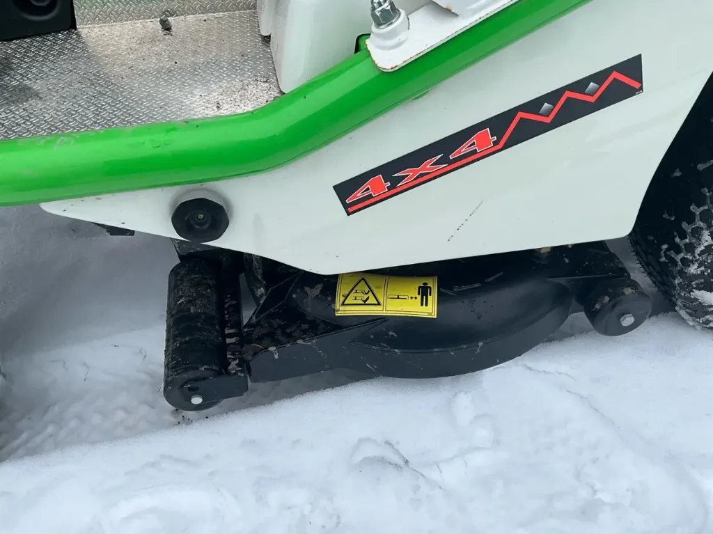 2023 Etesia BPHPX2 4x4 Trattore tagliaerba - immagine 18