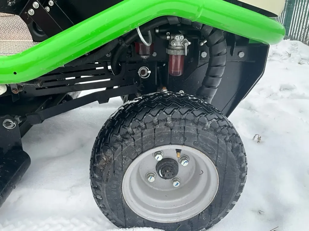 2023 Etesia BPHPX2 4x4 Trattore tagliaerba - immagine 13