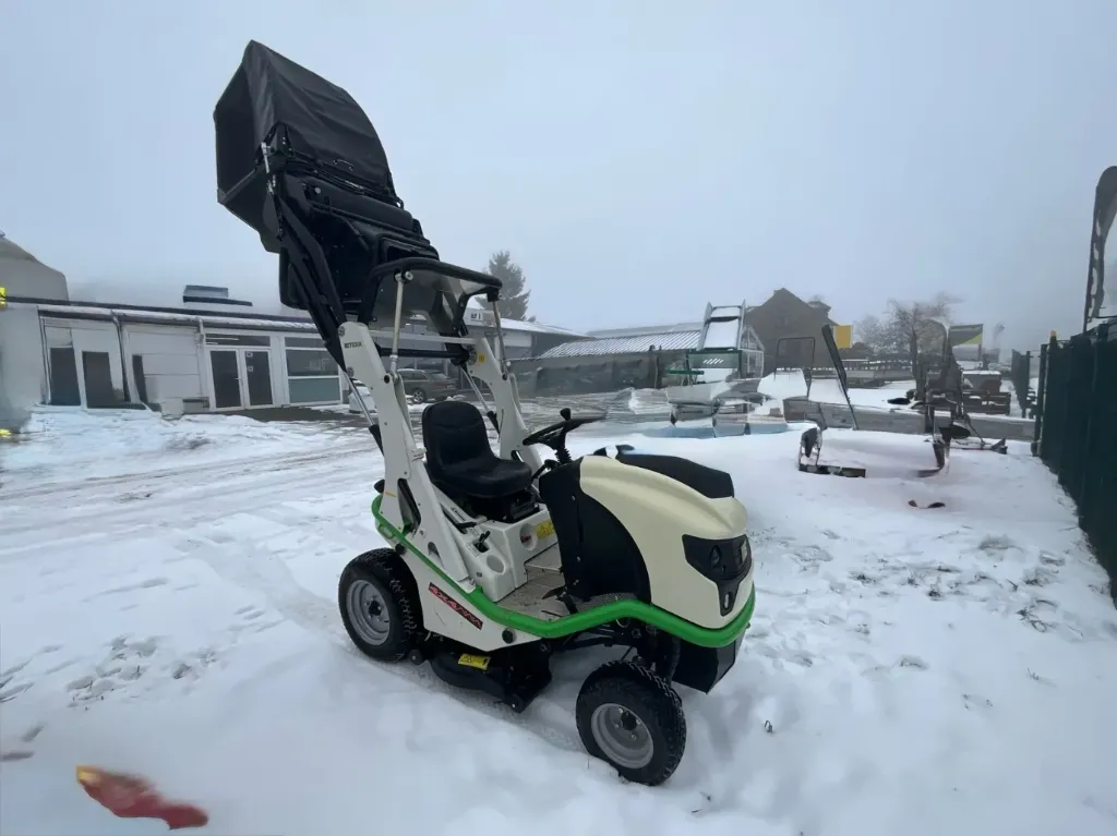 2023 Etesia BPHPX2 4x4 Trattore tagliaerba - immagine 26