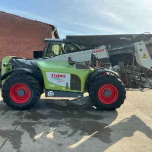 Claas Scorpion 7040 più caricatore telescopico Variopower