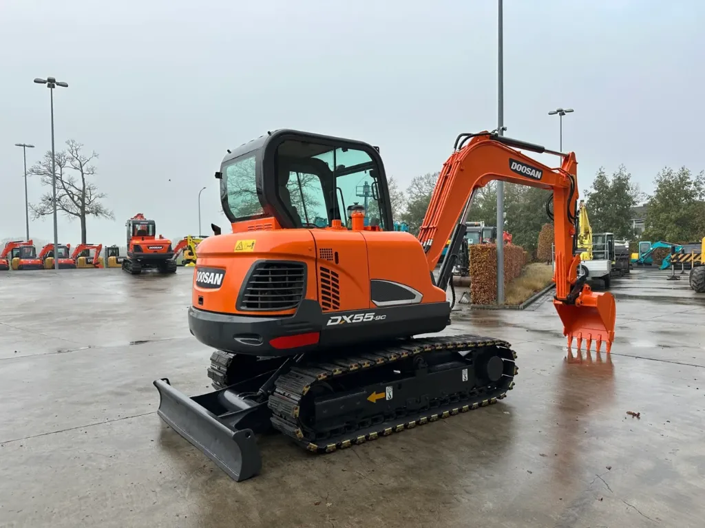 Doosan - 2018 - DX55-9C - Escavatore medio - immagine 3