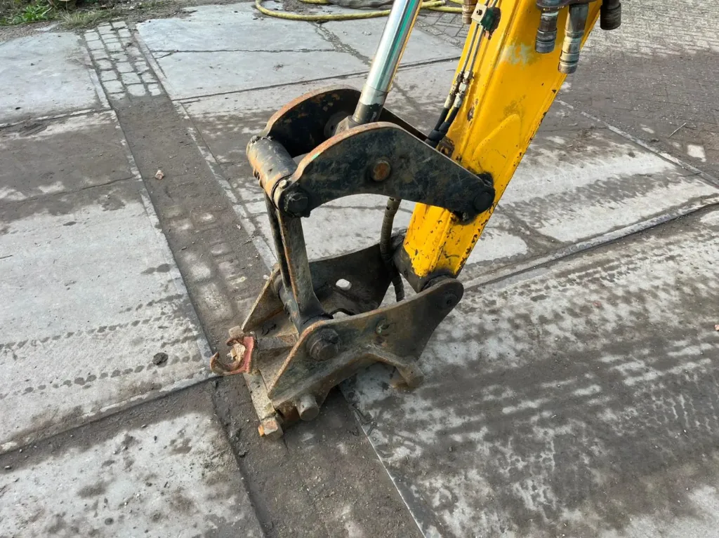 Escavatore MIDI JCB 8065 2010 - immagine 2