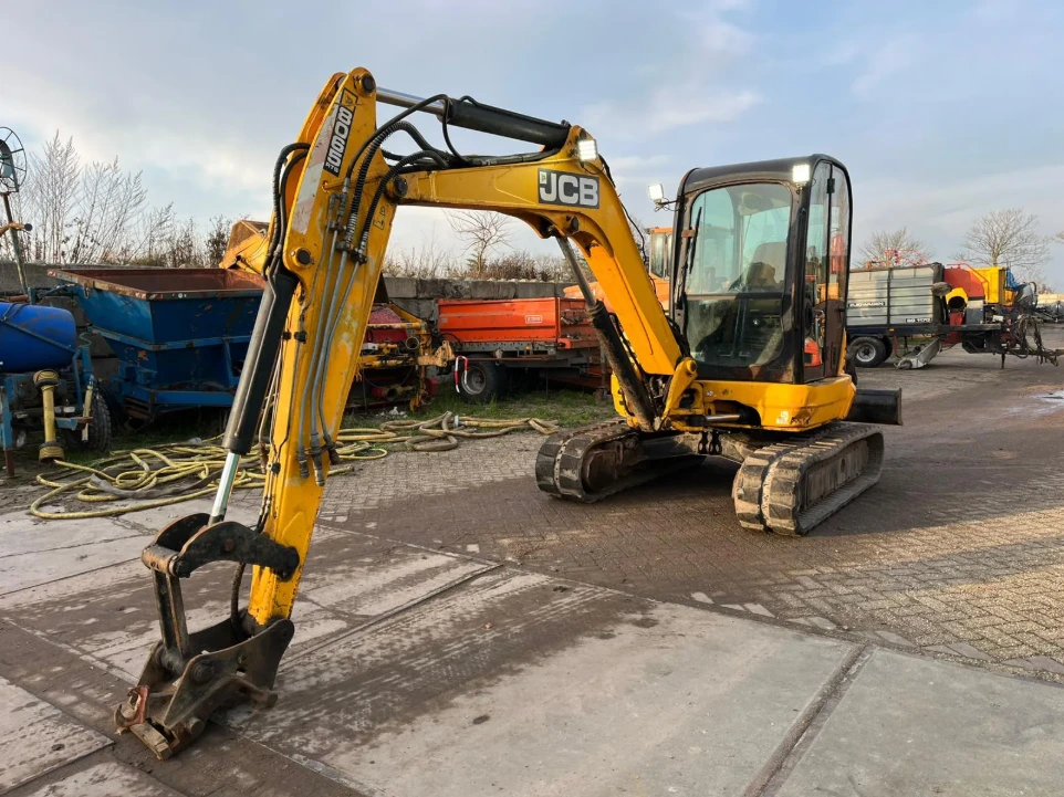 Escavatore MIDI JCB 8065 2010