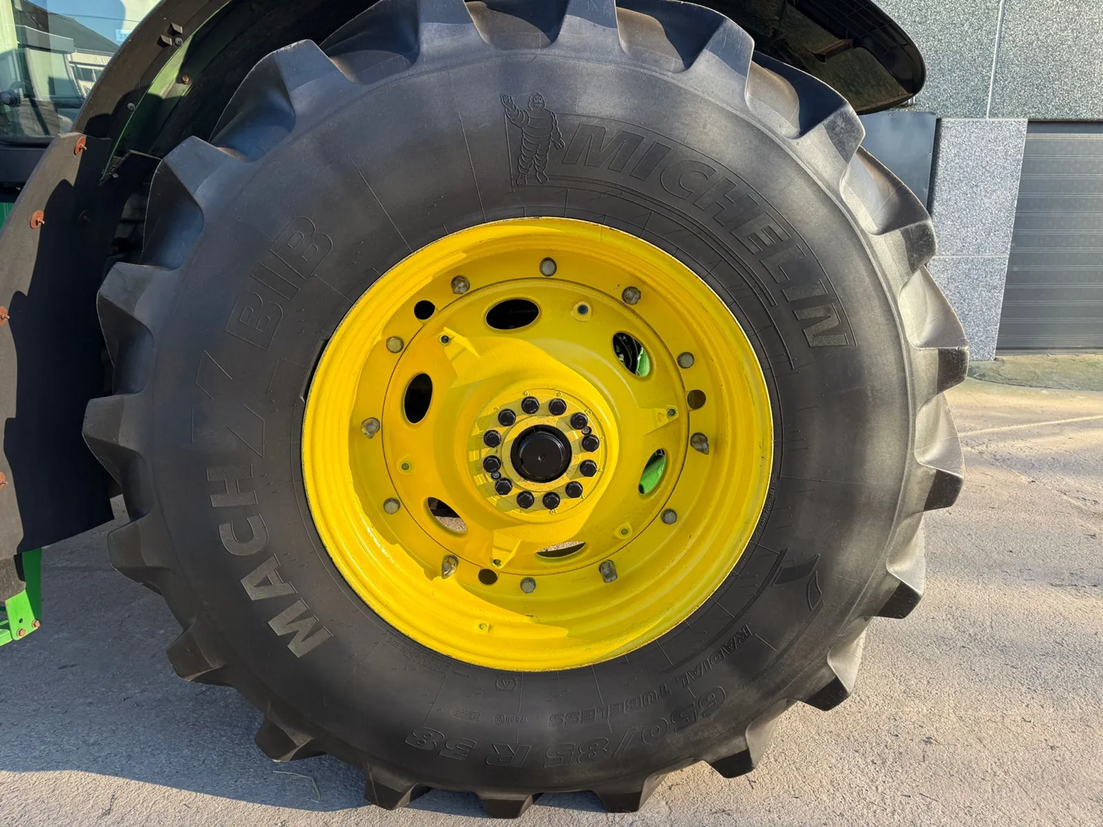 John Deere - 2013 - 7230R - Trattore agricolo a trazione integrale - immagine 20
