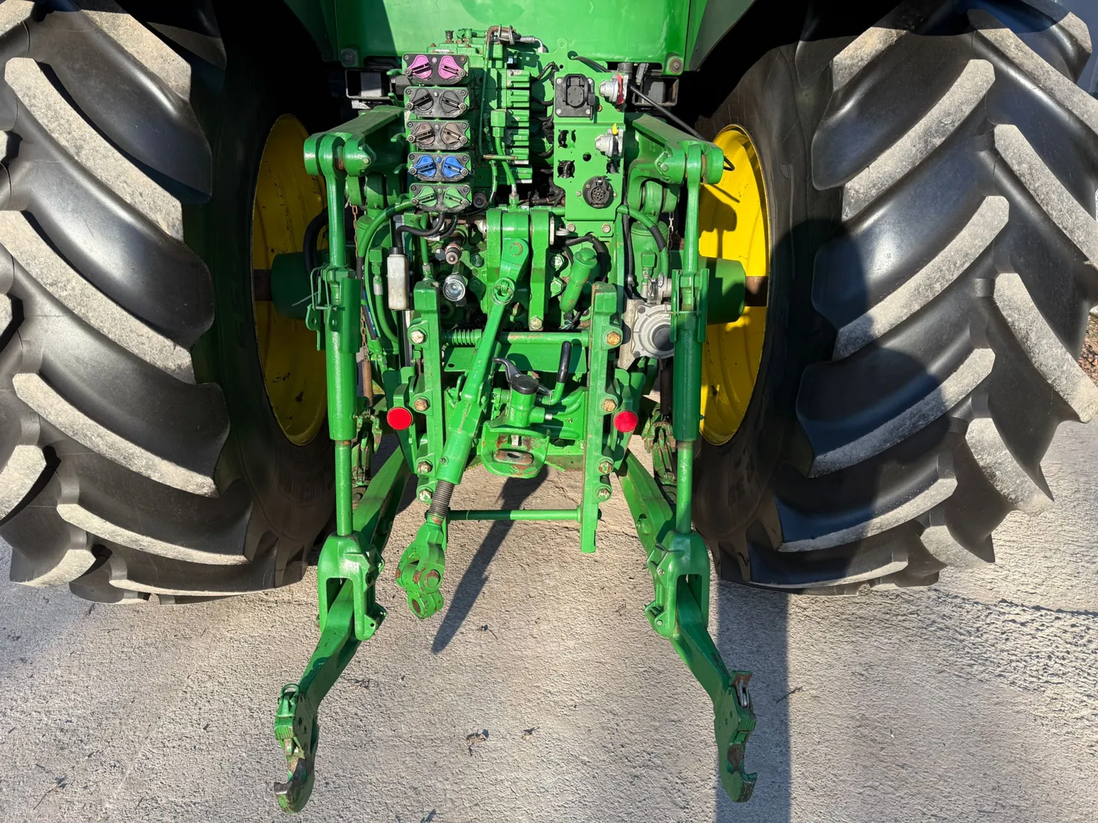 John Deere - 2013 - 7230R - Trattore agricolo a trazione integrale - immagine 10