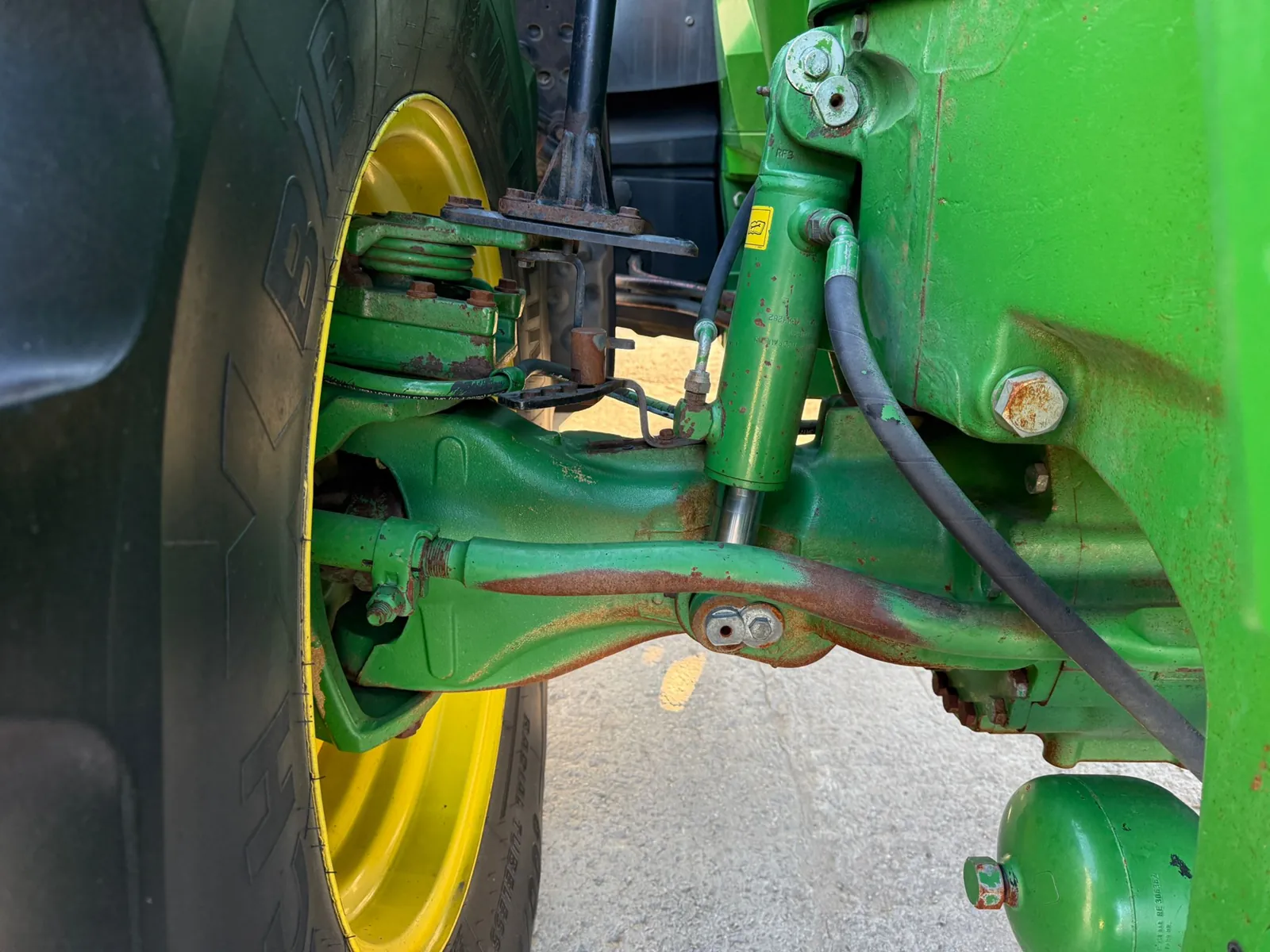 John Deere - 2013 - 7230R - Trattore agricolo a trazione integrale - immagine 15