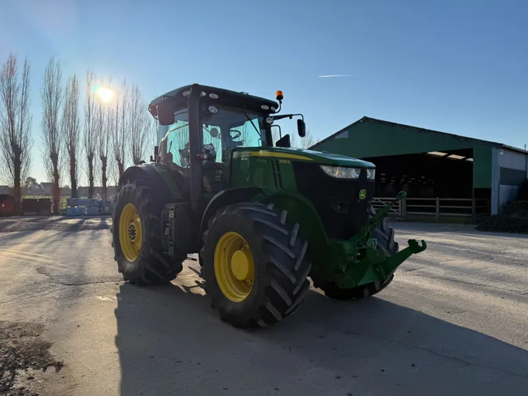 John Deere - 2013 - 7230R - Trattore agricolo a trazione integrale - immagine 4