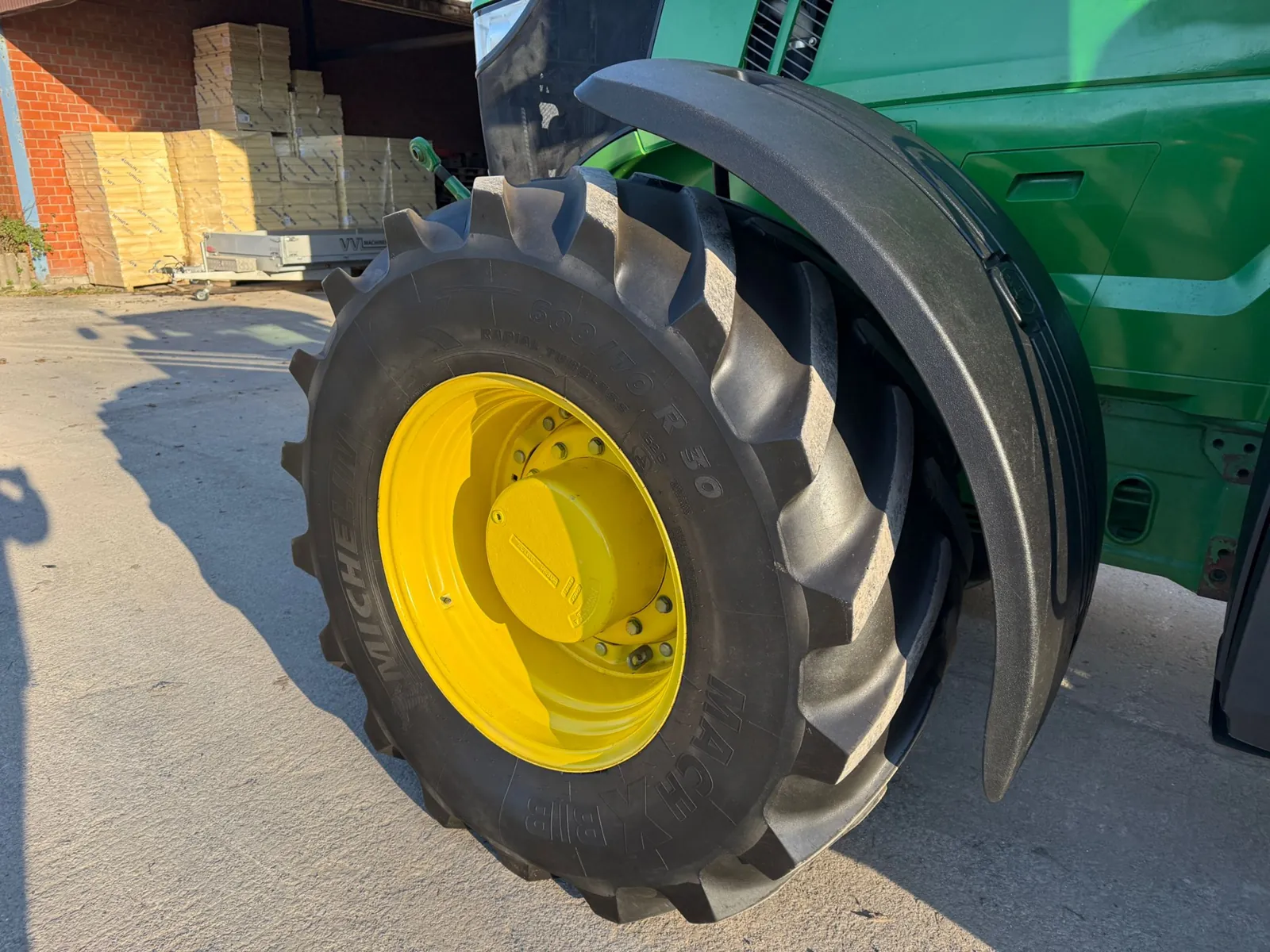 John Deere - 2013 - 7230R - Trattore agricolo a trazione integrale - immagine 21
