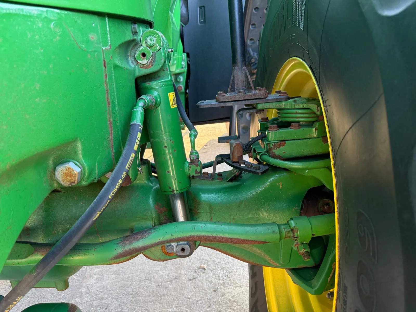 John Deere - 2013 - 7230R - Trattore agricolo a trazione integrale - immagine 28