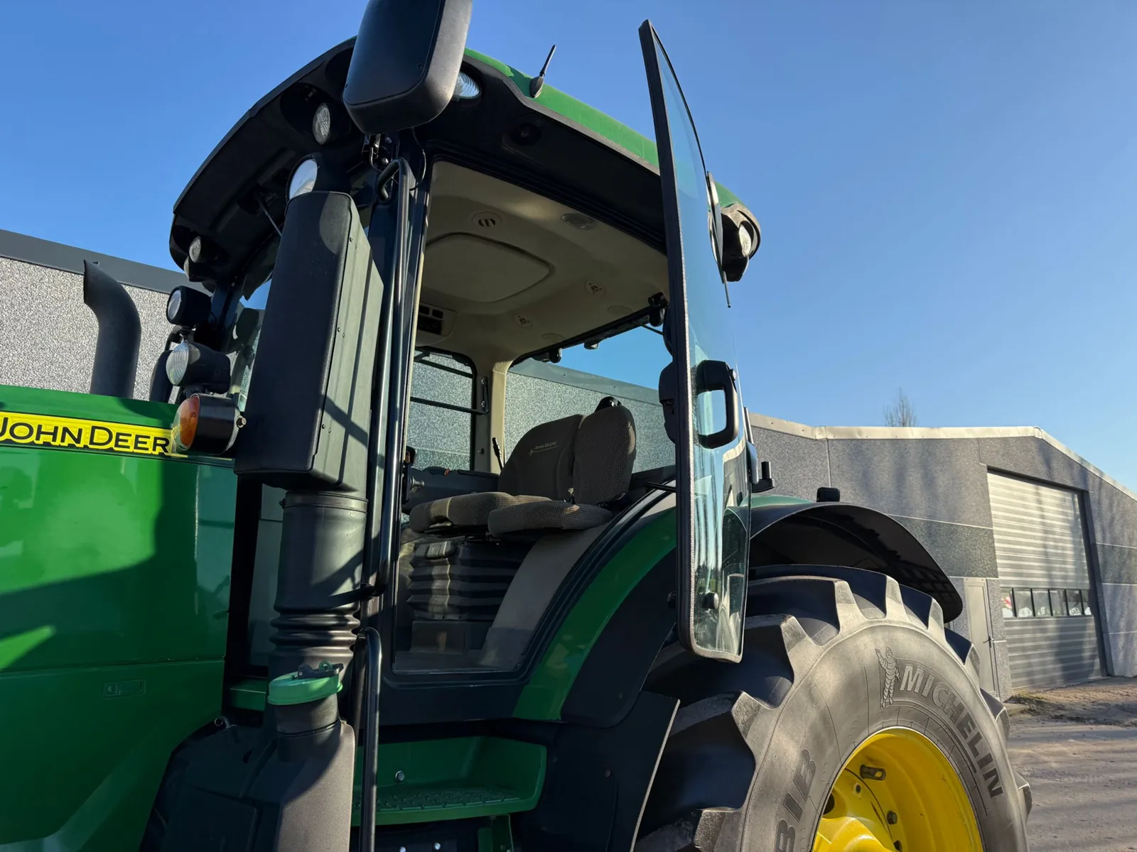 John Deere - 2013 - 7230R - Trattore agricolo a trazione integrale - immagine 33