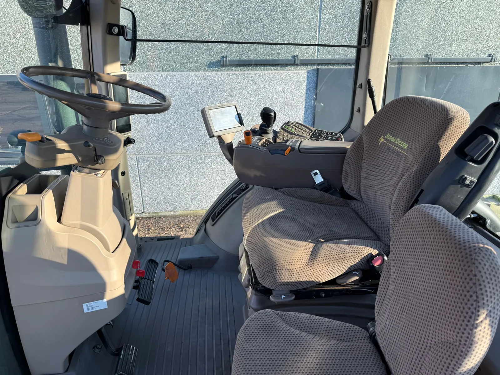 John Deere - 2013 - 7230R - Trattore agricolo a trazione integrale - immagine 35