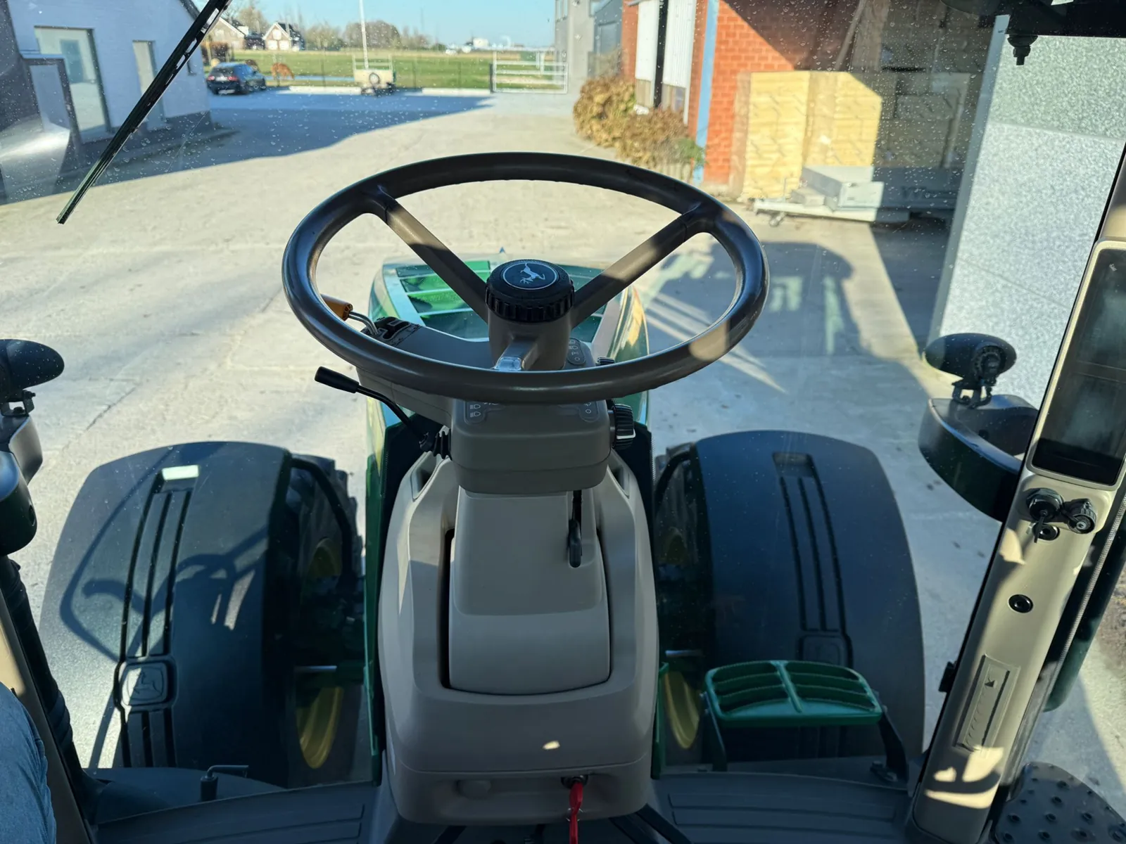 John Deere - 2013 - 7230R - Trattore agricolo a trazione integrale - immagine 38