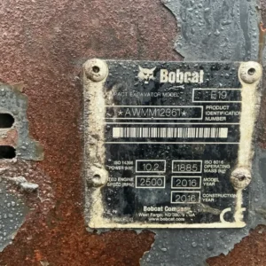 Mini pala Bobcat E19 2016