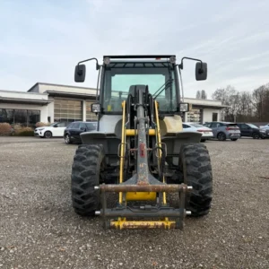 Pala gommata escavatore KRAMER 8075