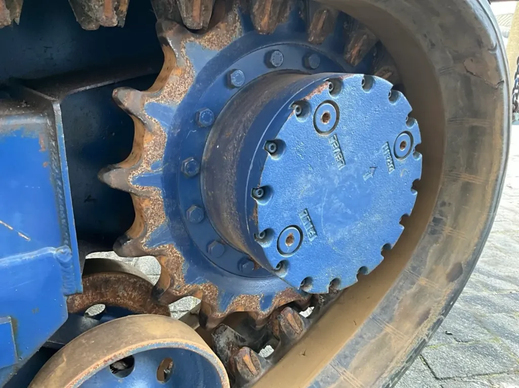 Caricatore cingolato a rotazione Takeuchi TCR50 - immagine 21