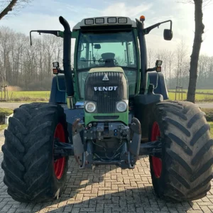 Trattore agricolo Fendt 820 Vario TMS a trazione integrale 2007