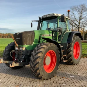 Trattore agricolo Fendt 916 Vario TMS a trazione integrale del 2004