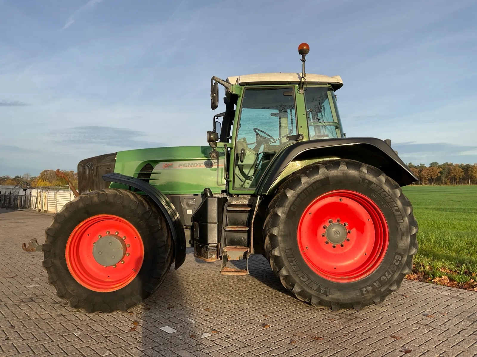 Trattore agricolo Fendt 916 Vario TMS a trazione integrale del 2004 - immagine 5