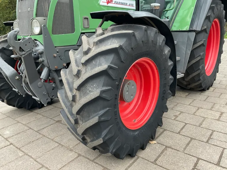 Trattore agricolo Fendt Farmer 410 Vario a trazione integrale del 2000 - immagine 11