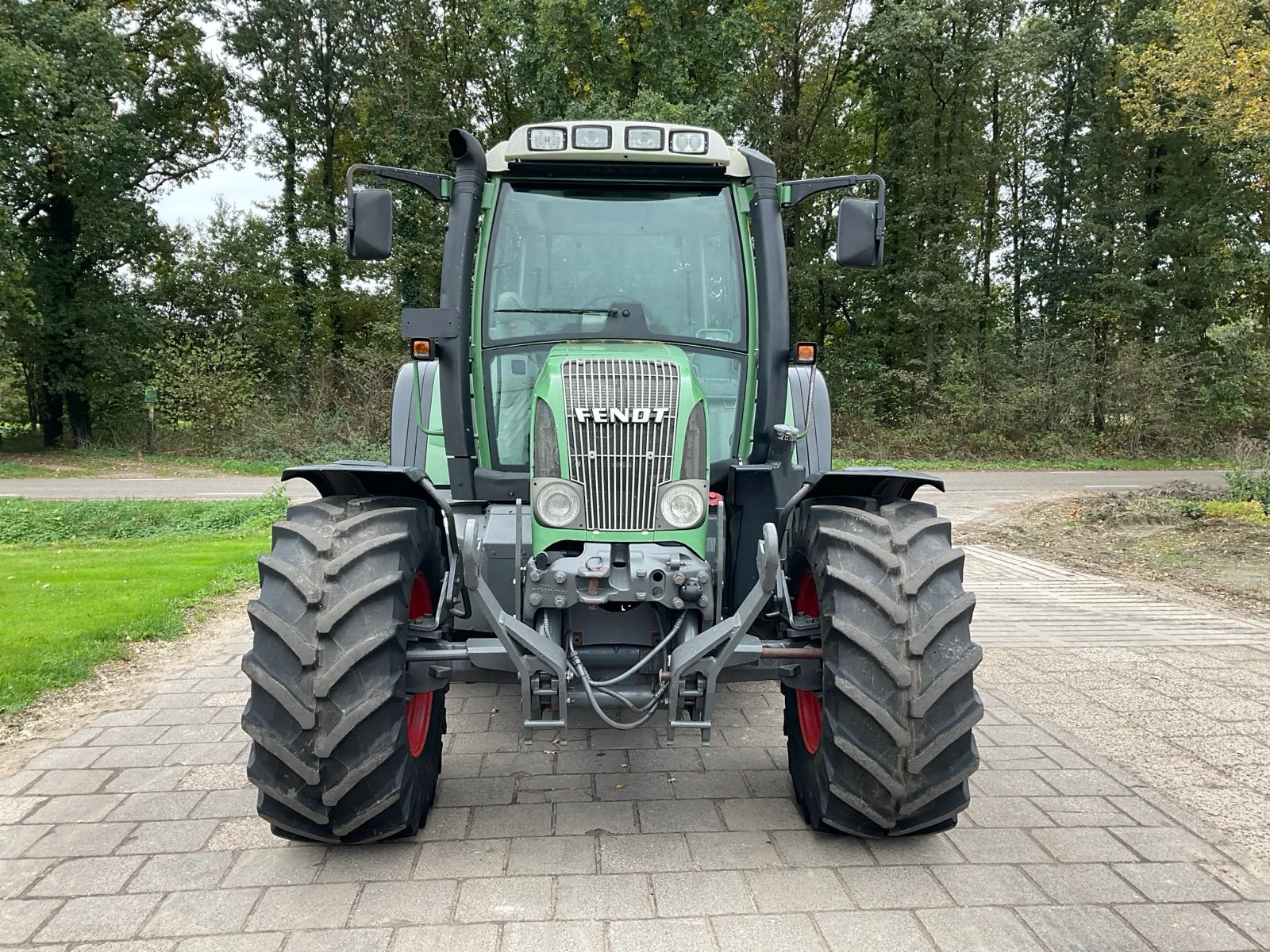 Trattore agricolo Fendt Farmer 410 Vario a trazione integrale del 2000 - immagine 3