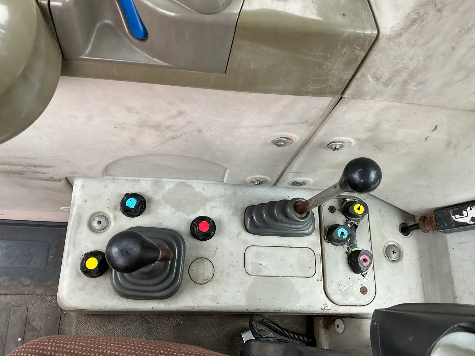 Trattore agricolo Fendt Farmer 410 Vario a trazione integrale del 2000 - immagine 39