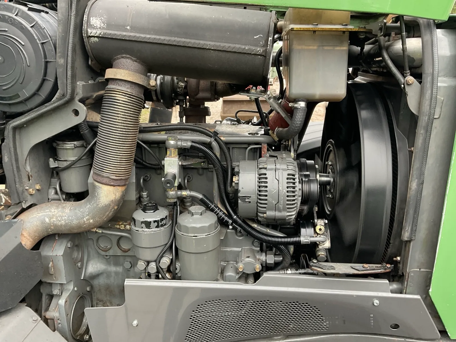 Trattore agricolo Fendt Farmer 410 Vario a trazione integrale del 2000 - immagine 42