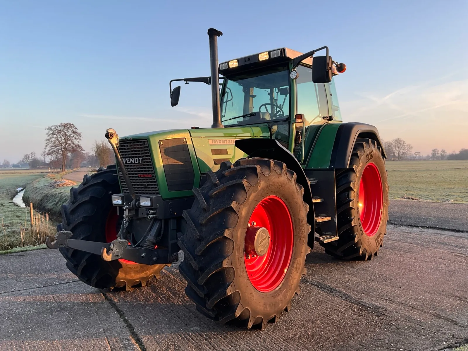 Trattore agricolo Fendt Favorit 816 Turboshift a trazione integrale del 1996 - immagine 2