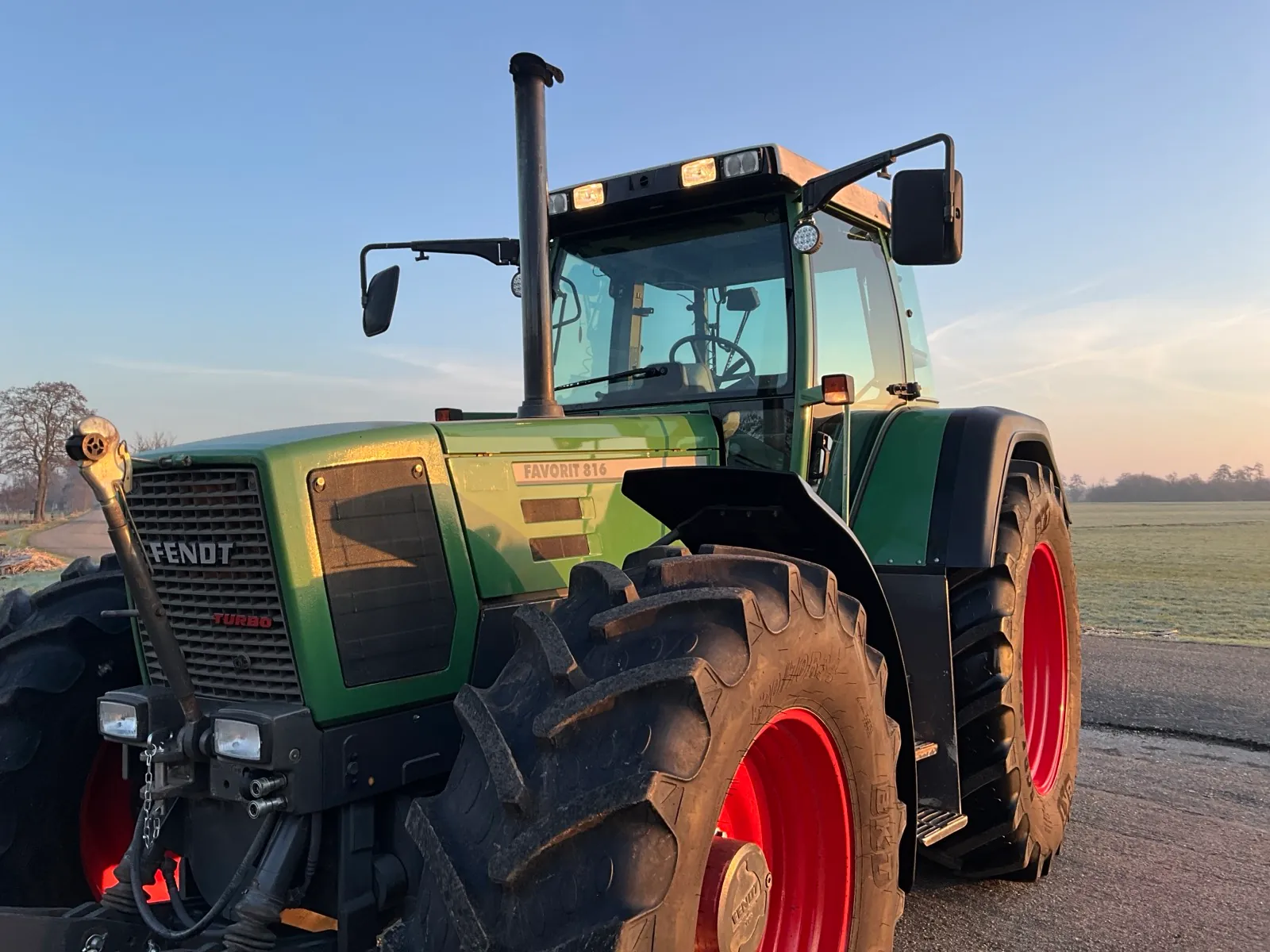 Trattore agricolo Fendt Favorit 816 Turboshift a trazione integrale del 1996 - immagine 5