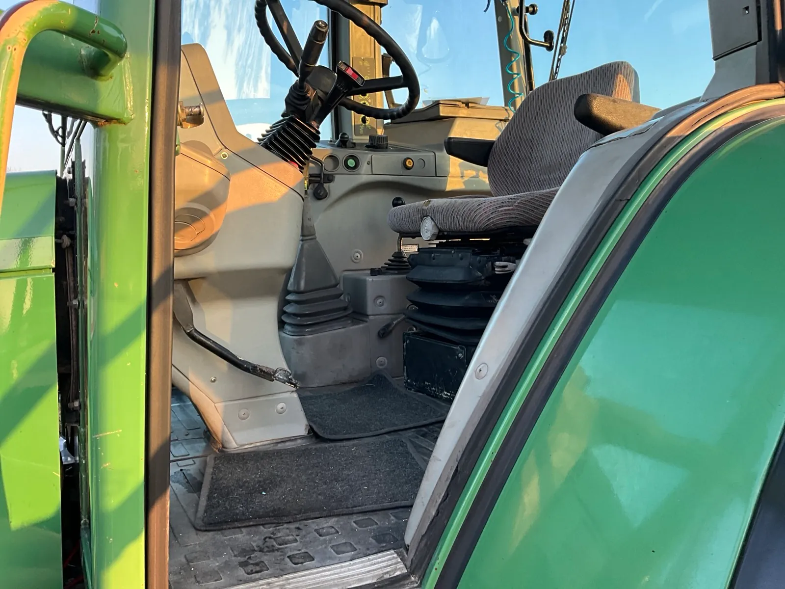 Trattore agricolo Fendt Favorit 816 Turboshift a trazione integrale del 1996 - immagine 30