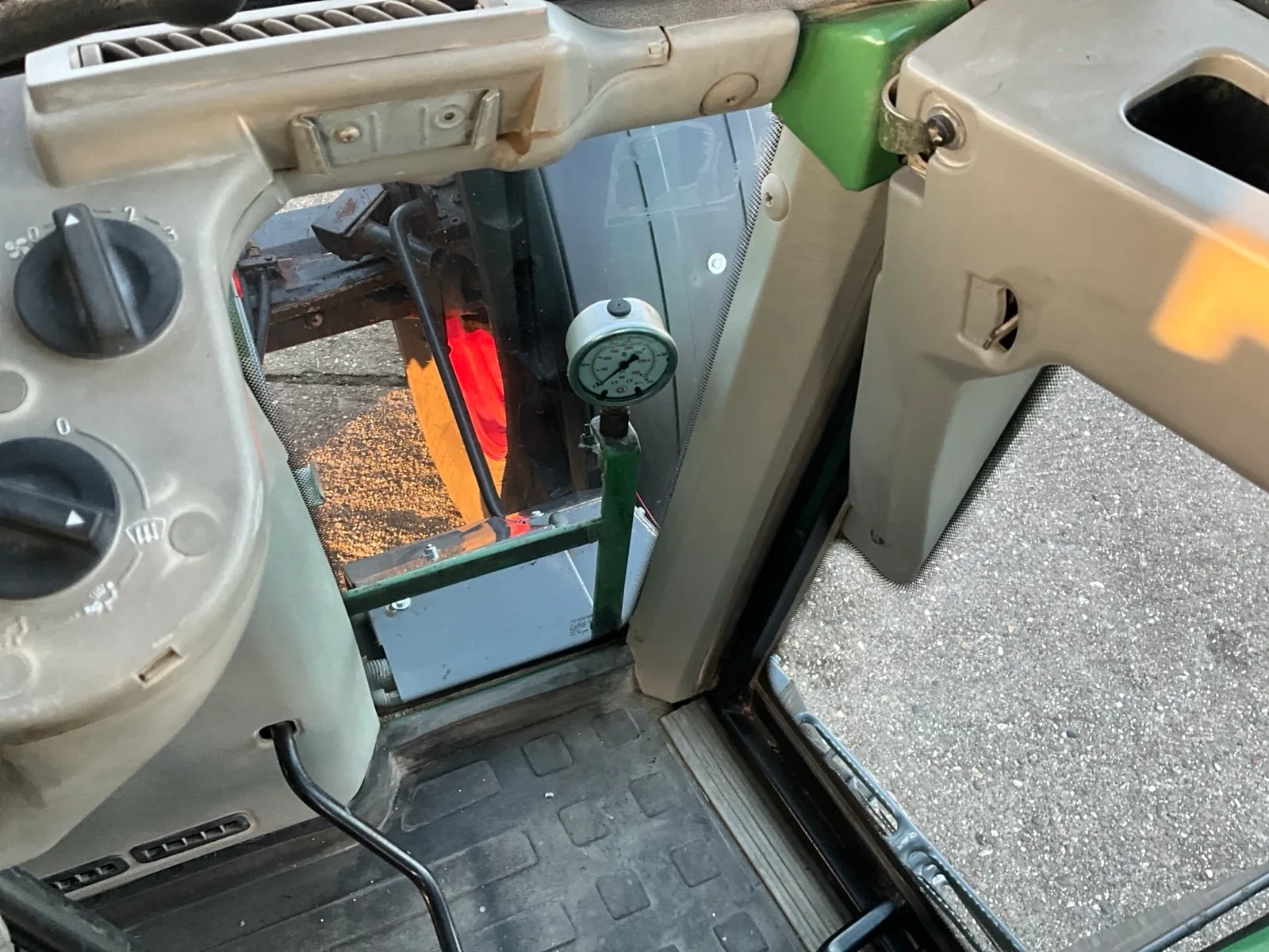 Trattore agricolo Fendt Favorit 816 Turboshift a trazione integrale del 1996 - immagine 37