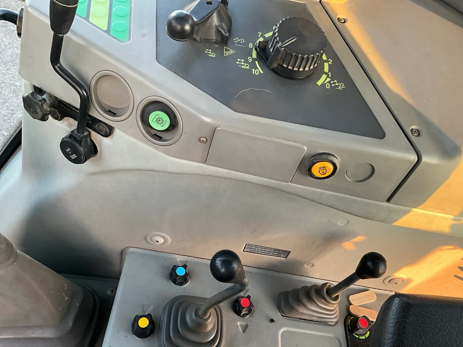 Trattore agricolo Fendt Favorit 816 Turboshift a trazione integrale del 1996 - immagine 40