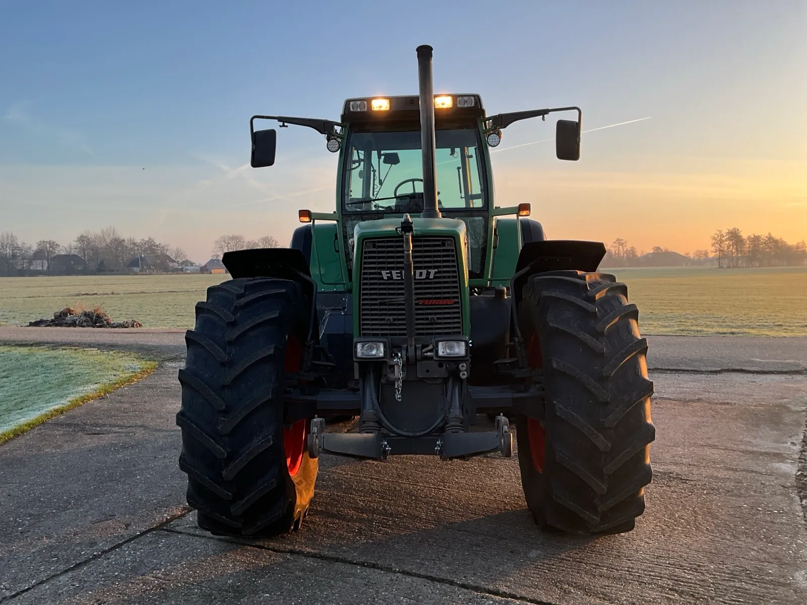 Trattore agricolo Fendt Favorit 816 Turboshift a trazione integrale del 1996