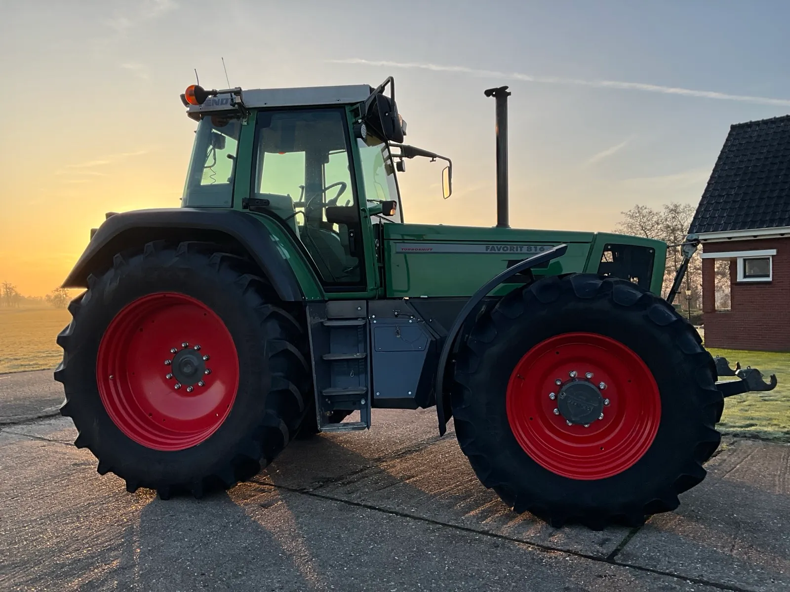 Trattore agricolo Fendt Favorit 816 Turboshift a trazione integrale del 1996 - immagine 6