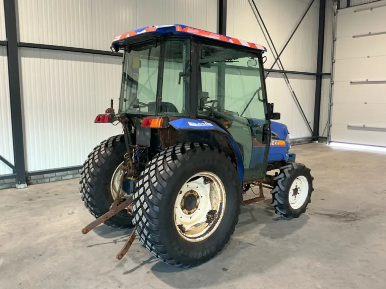 Trattore agricolo Iseki TG5390 2x4 del 2012 - immagine 9