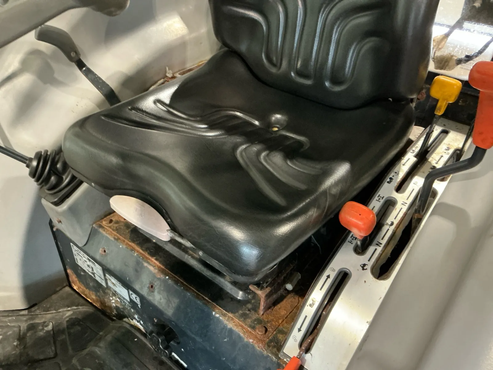 Trattore agricolo Iseki TG5390 2x4 del 2012 - immagine 15