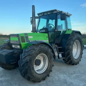 Trattore agricolo Deutz-Fahr Agrostar 6.11 a trazione integrale, 1991