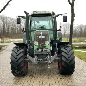 Trattore agricolo Fendt 412 a trazione integrale