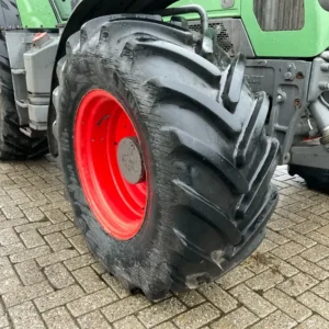 Trattore agricolo Fendt 412 a trazione integrale