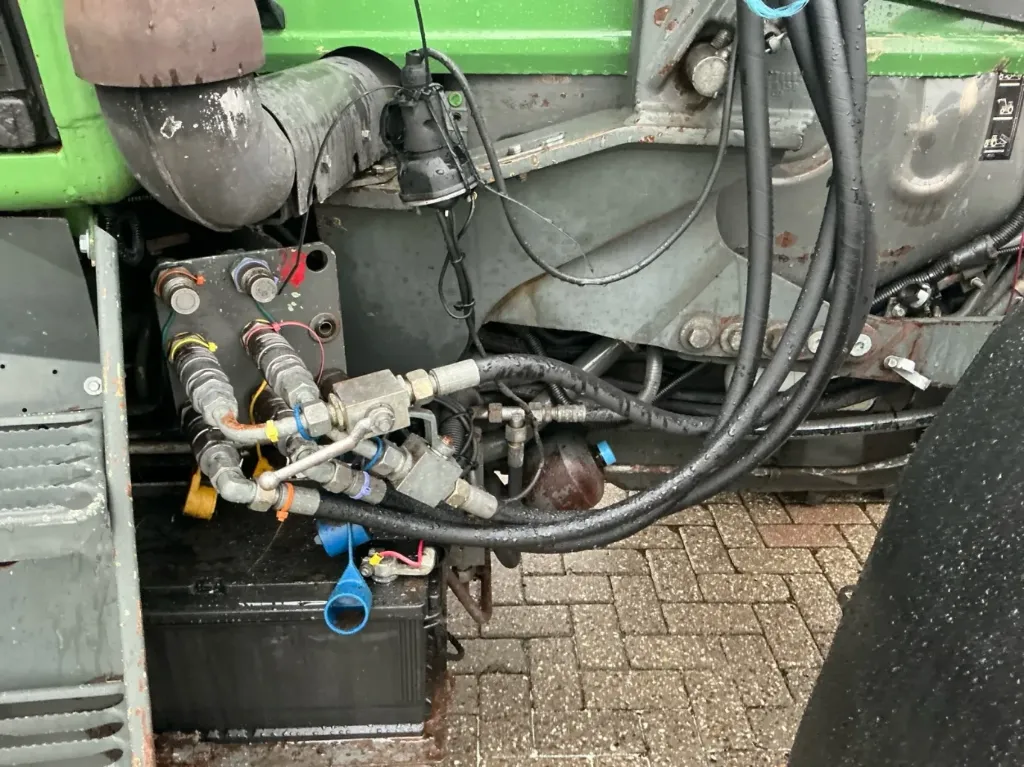 Trattore agricolo Fendt 512C Favorit Turboshift a trazione integrale – 1998 - immagine 24