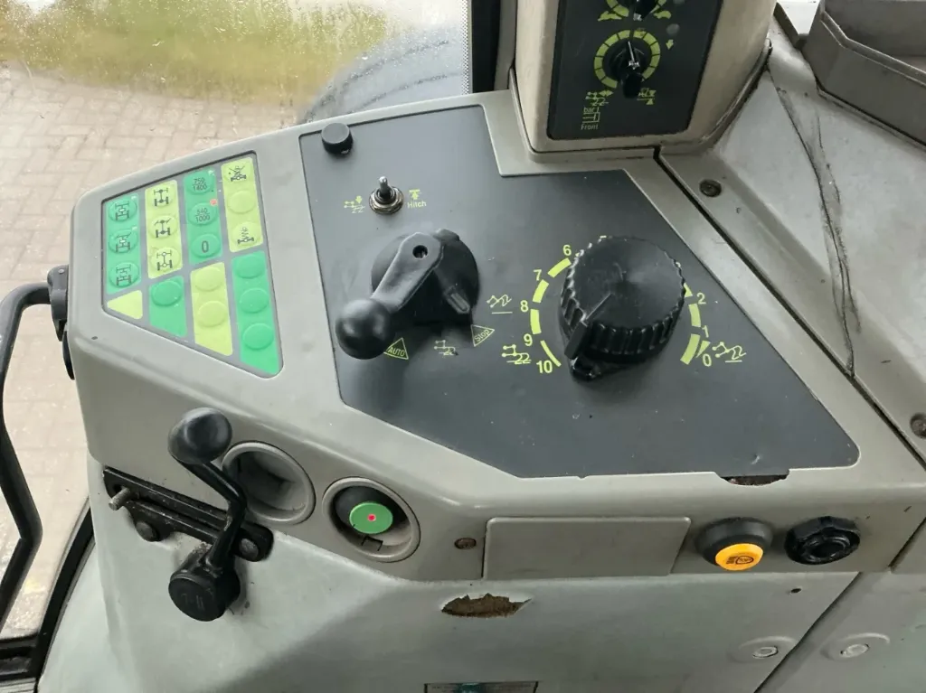 Trattore agricolo Fendt 512C Favorit Turboshift a trazione integrale – 1998 - immagine 34