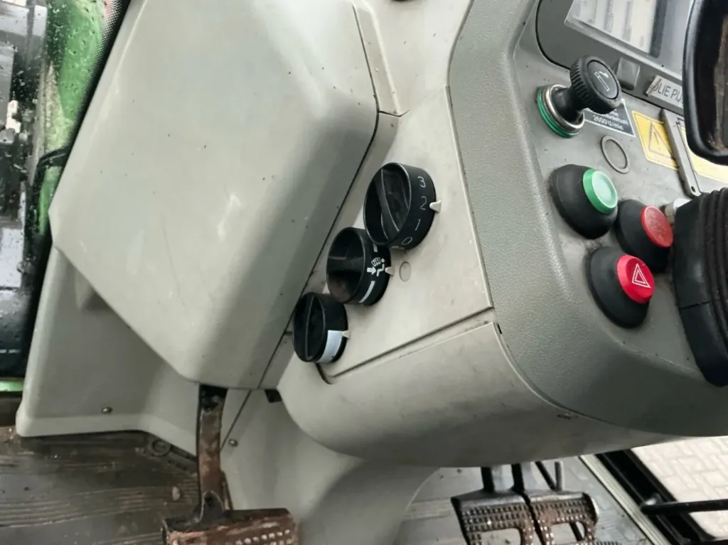 Trattore agricolo Fendt 512C Favorit Turboshift a trazione integrale – 1998 - immagine 35