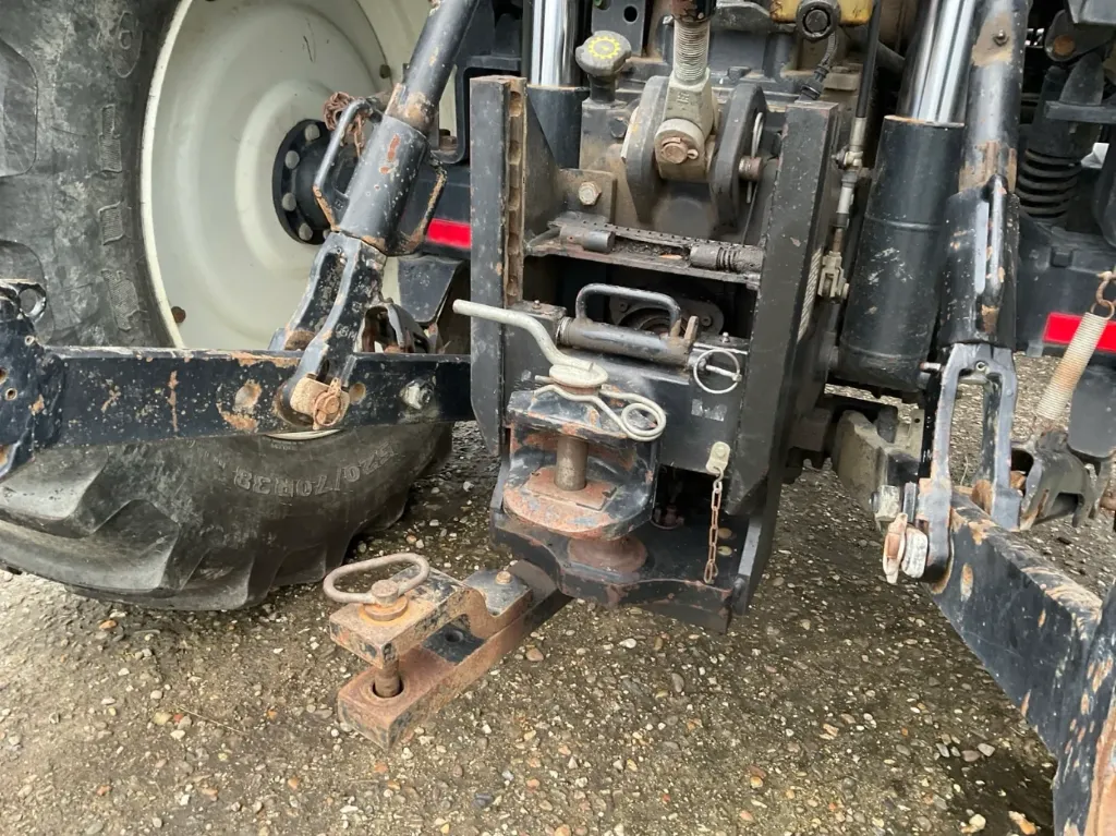 Trattore agricolo New Holland TS135A a quattro ruote motrici, del 2009 - immagine 19